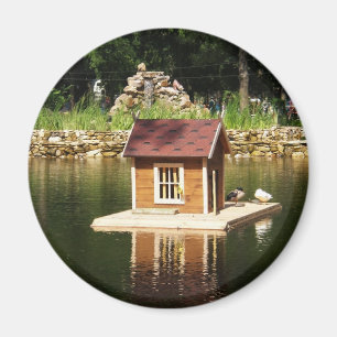 Imã Pond com casa de pássaros