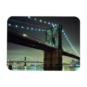 Ímã Ponte de Brooklyn na ponte de Manhattan da noite