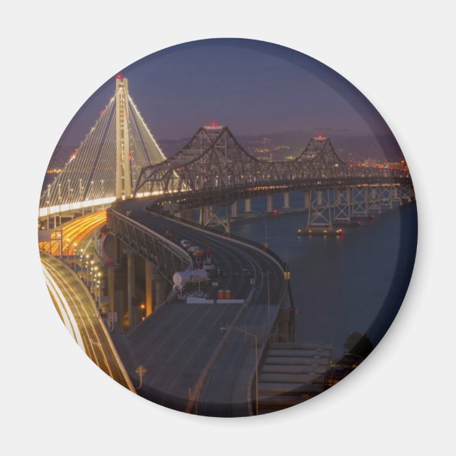 Imã Ponte entre duas pontes de São Francisco e Oakland (Frente)