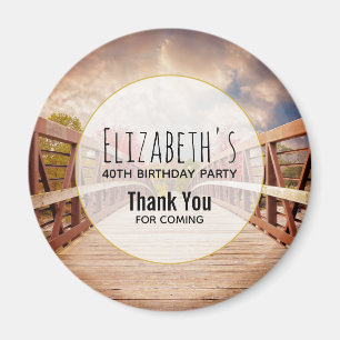 Imã Ponte rustica de madeira no campo de aniversário