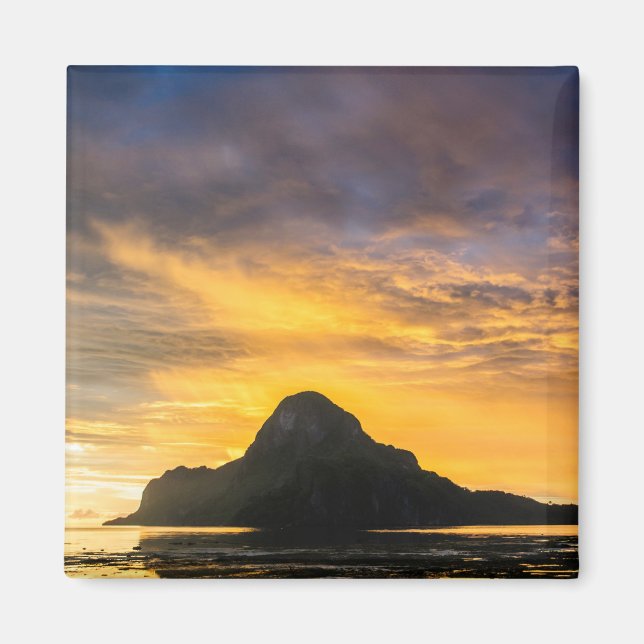Imã Pôr do sol sobre o Arquipélago de Bacuit (Frente)