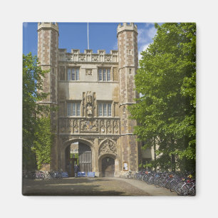 Imã Portão do Trinity College e fileiras de bicicletas