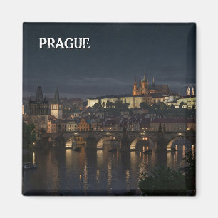 Imã Praga Castle e charles Bridge Night Viagem
