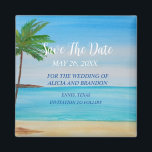 Imã Praia Casamentos Tropicais de Areia Ondas Modernas<br><div class="desc">Tropical,  praia,  simples,  ondas,  destino,  palmeiras,  elegante,  aquarela,  casamento moderno,  Imã salve a data. Você pode personalizá-lo com seus detalhes.</div>