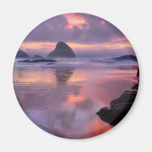 Imã Praia e pilares de rocha do Oregon, pôr do sol
