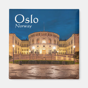 Imã Prédio de Tempestade de Oslo na Noruega à noite