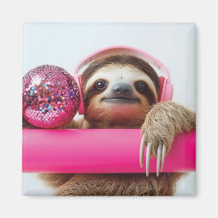 Imã Preguiça Funky com Fones de Ouvido Rosa e Bola de