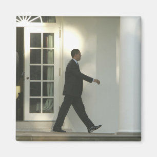 Imã Presidente Barack em profunda reflexão enquanto ca