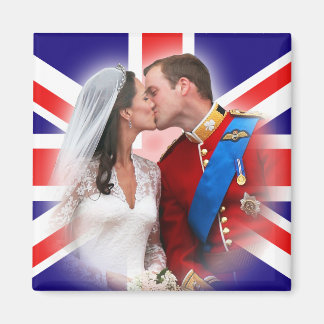 Imã Prince William & Kate Balcony Kiss Magnet