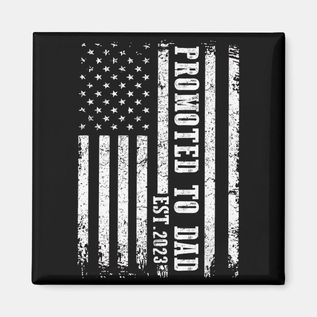 Imã Promoted To Dad 2023 Funny Shirt For New Dad  (Frente)