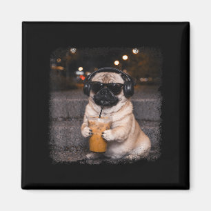 Imã Pug bebendo café gelado amante humor cachorro engr