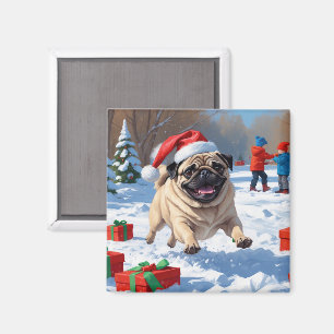 Imã Pug correndo na neve com chapéu de Natal