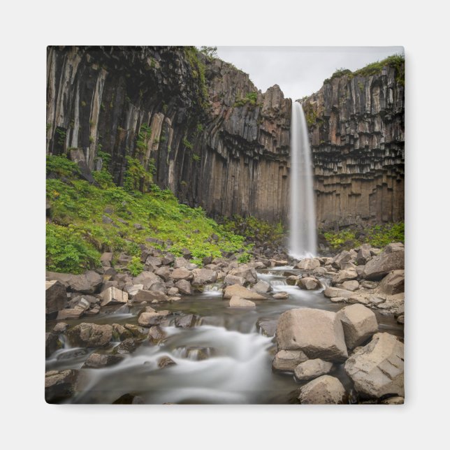 Imã Quedas | Svartifoss Waterfall, Sul da Islândia (Frente)