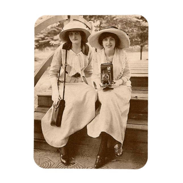 Ímã raparigas de câmara cerca de 1910 (Vertical)