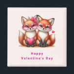 Imã Raposas Laranja-Cachorosas no Dia de os namorados<br><div class="desc">Imã dia de os namorados com uma imagem adorável de 2 raposas vestindo óculos cardíacos agudos de rosa. Decorado com sotaques cardíacos.</div>
