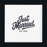 Imã Recem casados Est 2025 Mulher Casada Sr. E Sra. Br<br><div class="desc">Recem casados Est 2025 Mulher Casada Sr. E Sra. Bride Groom</div>