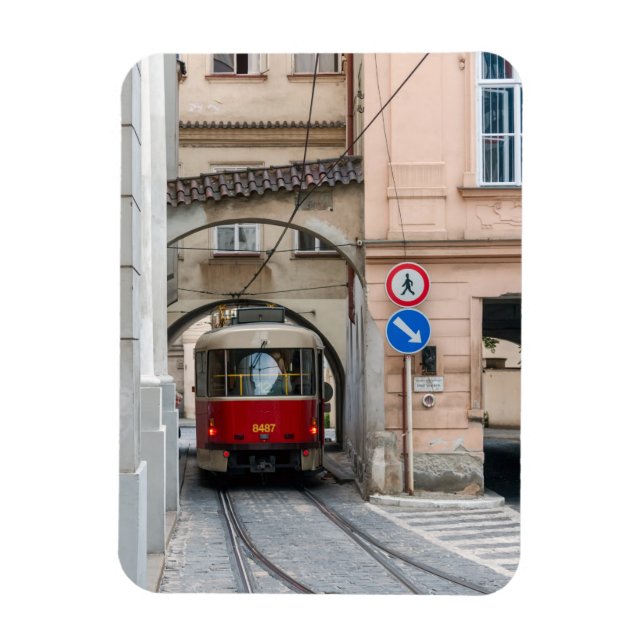 Ímã Red tramway na antiga cidade de Praga - República  (Vertical)