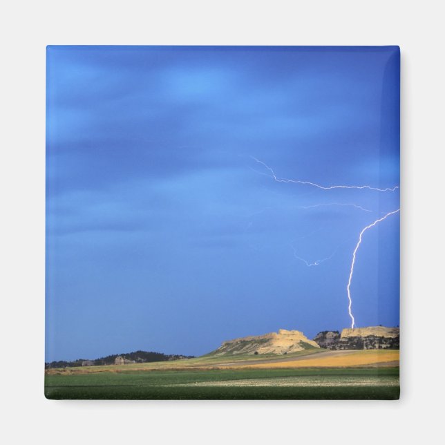 Imã Relâmpago atinge as Colinas Wildcat perto (Frente)