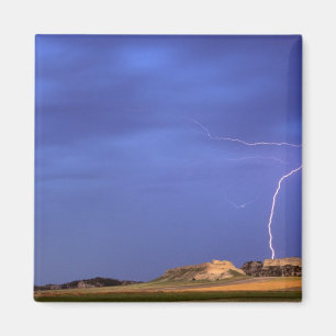 Imã Relâmpagos atingem montes perto de Scottsbluff