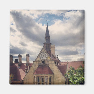 Imã Relógio Universitário, Manchester Magnet