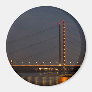 Imã Rheinkniebrucke legal, moderno e urbano