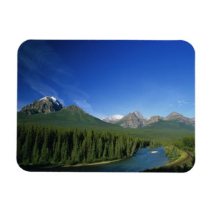 Ímã Rio Bow perto do Parque Nacional Banff em Alberta