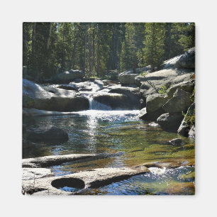 Imã Rio Tuolumne nos Prados de Tuolumne, Yosemite, CA