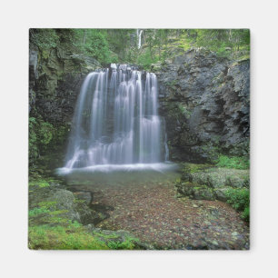 Imã Rockwell Falls no vale Two Medicine de