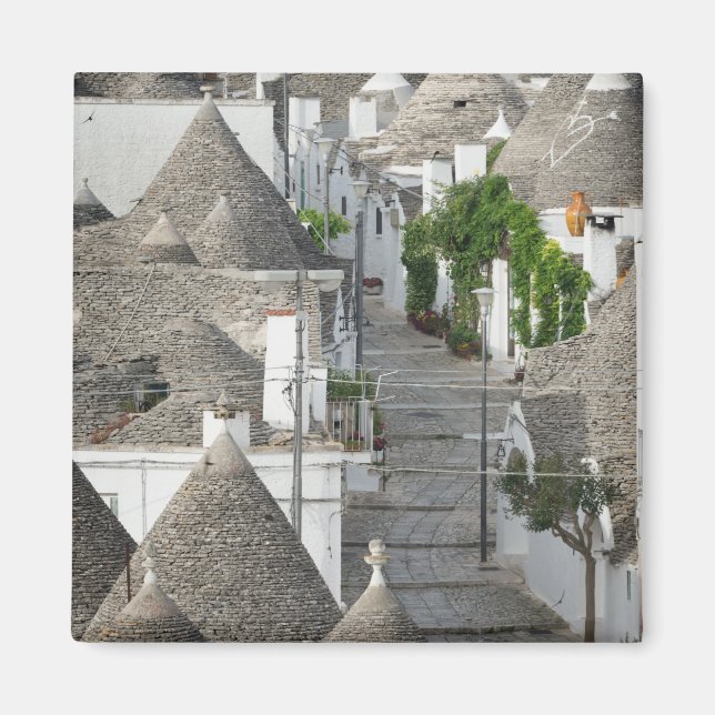 Imã Rua com casas trulli em Alberobello, Apúlia (Frente)