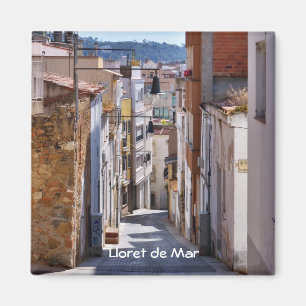 Imã Rua estreita antiga em Lloret de Mar, Espanha viag