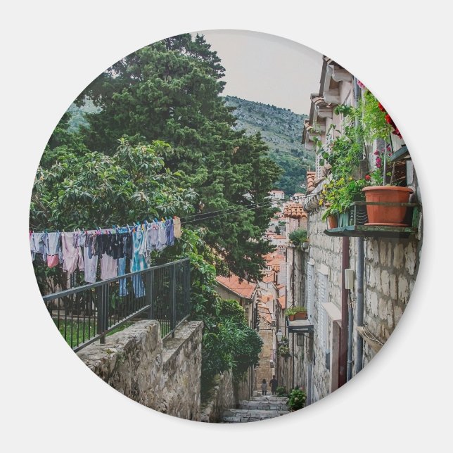 Imã Rua estreita de pedra em Dubrovnik (Frente)