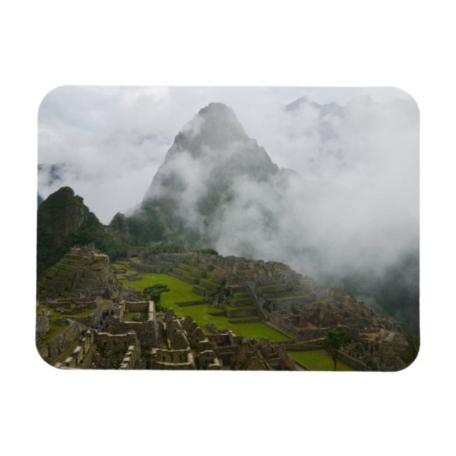 Ímã Ruínas antigas de Machu Picchu com os Andes (Horizontal)