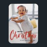 Ímã Russo Moderno Caligrafia Vermelho Feliz Natal<br><div class="desc">Feliz Natal! Traga um pouco de alegria de férias para sua casa com nosso Magnet de Natal personalizável! Perfeito para mostrar memórias queridas, este ímã permite que você personalize com sua foto festiva favorita, fazer uma adição única ao seu decoro de férias. Um presente ideal para a família e os...</div>