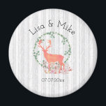 Imã Rustic Reindeer Boho Watercolor Casamento<br><div class="desc">Um imã comemorativo de casamento com um design de aquarela digital. Uma silhueta pastel de renas laranja dentro a coroa de folhas de ervas. Cogumelos e samambaias florestais aos seus pés. Uma cinza e um padrão de árvore de pássaros brancos no fundo.</div>