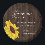 Imã Rústico Casamento De Madeira De Girassol Design Sa<br><div class="desc">Simples e elegantemente Russo são as palavras que eu usaria para descrever esta Imã salve a data... com um girassol solteiro, sobre um design de madeira rústica, cercado por uma caligrafia elegante. Este design bóho único é uma maneira divertida de anunciar seu noivado e define o palco por um dia...</div>