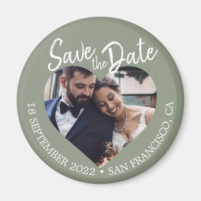 Imã Sage Green Photo Modern Script Save the Date (Frente)