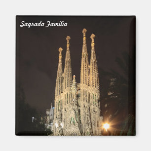 Imã Sagrada Familia na noite