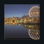Imã Science World e CBD refletidos em False Creek,<br><div class="desc">COPYRIGHT David Wall / DanitaDelimont.com | CN02 DWA0002.jpg | Science World e CBD refletidos em False Creek,  Vancouver,  British Columbia,  Canadá</div>