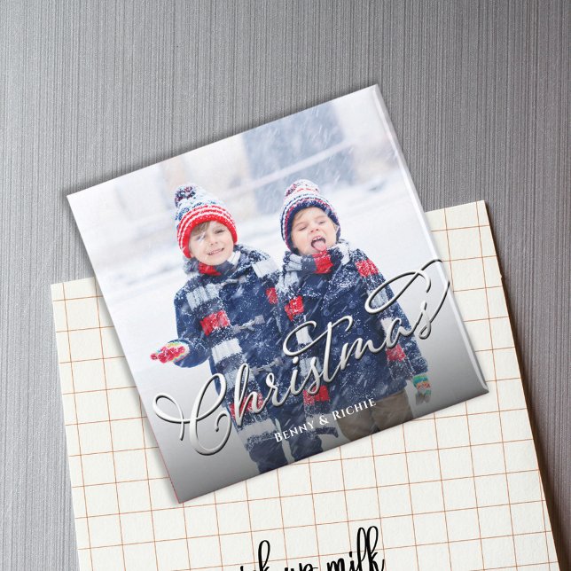 Imã Script de Modelo de Foto Feliz Natal (Merry Christmas holiday photo magnet with silver calligraphy script. )