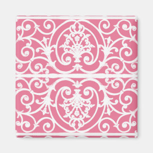 Imã Scrollwork cor-de-rosa e branco