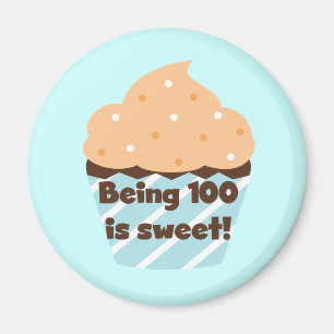 Imã Ser 100 é t-shirt e presentes doces do aniversár