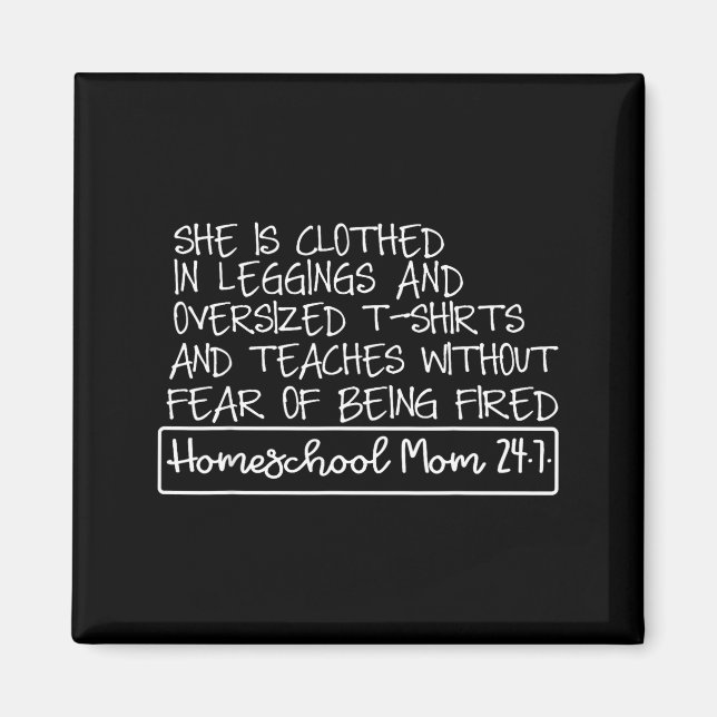 Imã She Is Clothed In Leggings And Oversized Homeschoo (Frente)