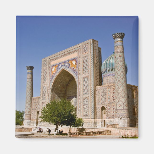 Imã Sher-Dor Madrasah (Frente)