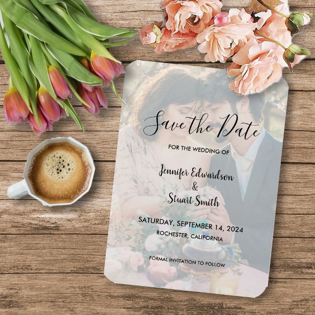 Ímã Simples e elegante casamento de fotos Salve a data (Rustic elegant calligraphy photo wedding Save the Date, flexible magnetic card.)