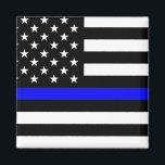 Imã Sinalizador fino de linha azul (Estados Unidos)<br><div class="desc">"Linha azul fina" é um termo que tipicamente se refere ao conceito de polícia como a linha que impede a sociedade de cair no caos violento. O "azul" em "linha azul fina" refere-se à cor azul dos uniformes de muitos departamentos de polícia. Esta é a bandeira fina azul na bandeira...</div>