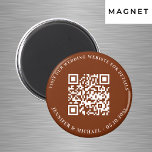Imã Site de casamento Detalhes do código QR rsvp queim<br><div class="desc">Adicione sua url para seu site de casamento. Para obter informações,  detalhes,  rsvp online. Um fundo cor de laranja queimado,  texto branco.</div>