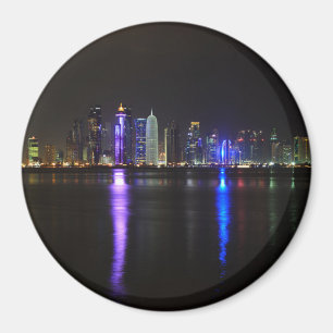Imã Skyline de Doha, Qatar no ímã redondo da noite