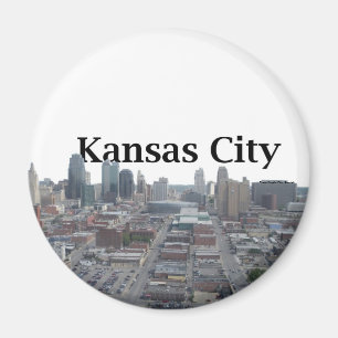 Imã Skyline de Kansas City com o Kansas City no céu