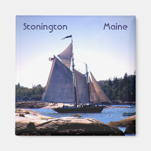 Imã Sloop no porto de Stonington
