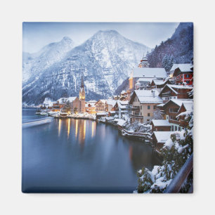 Imã Snowy Mountain Town Winter